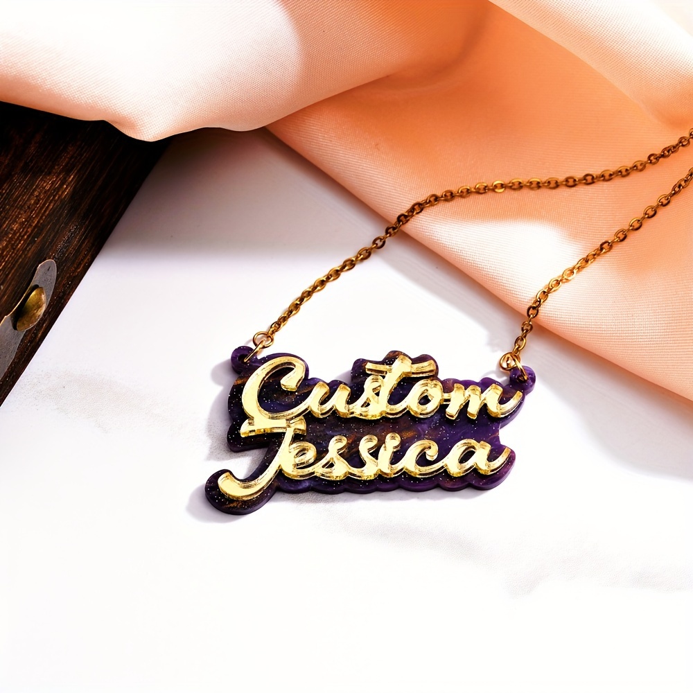 قلادة اسم مخصصة من الأكريليك م - مراجعة Name Necklace Custom وسعره