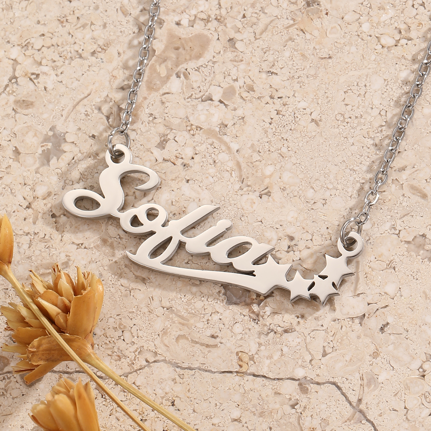 قلادة بحروف نجمة من الفولاذ ال - مراجعة Name Necklace Custom وسعره