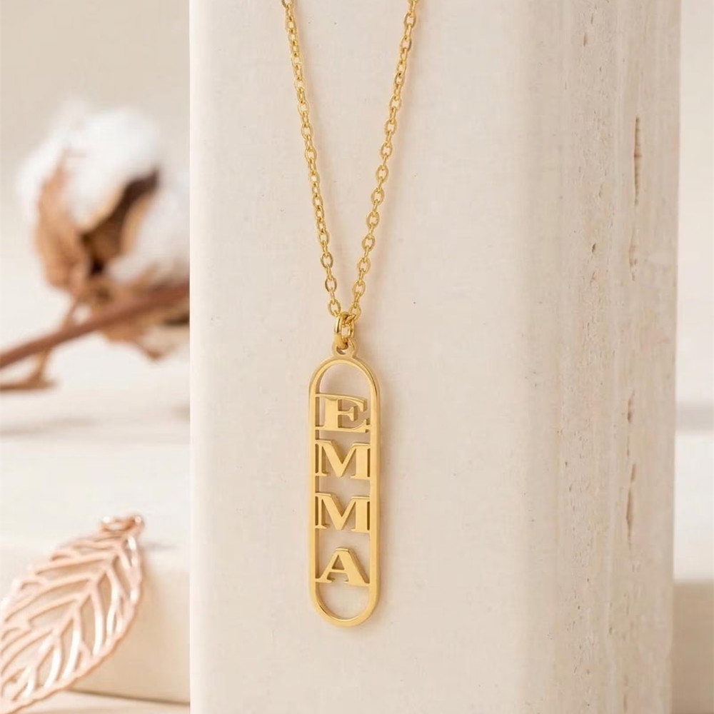 قلادة اسم عمودية مخصصة أنيقة،  - مراجعة Birth Flower Necklace وسعره