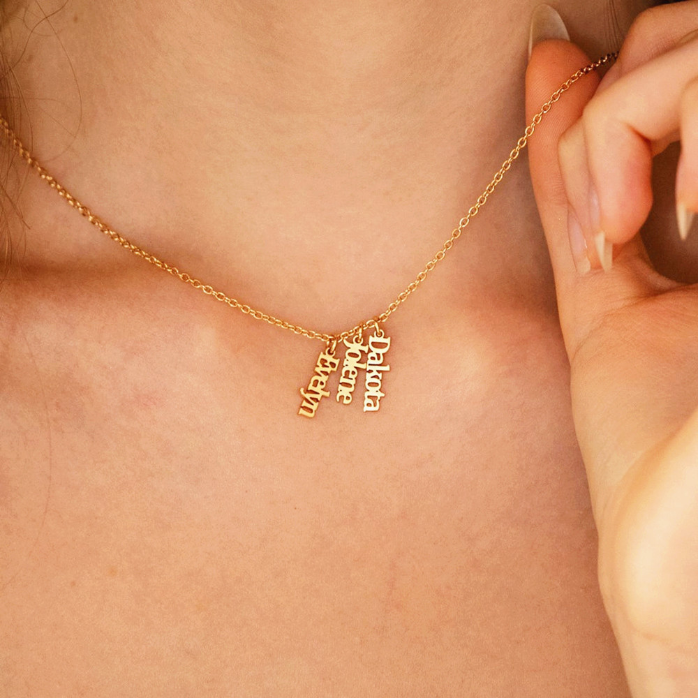 مخصص متعدد اسم قلادة الفولاذ ا - مراجعة Birth Flower Necklace وسعره