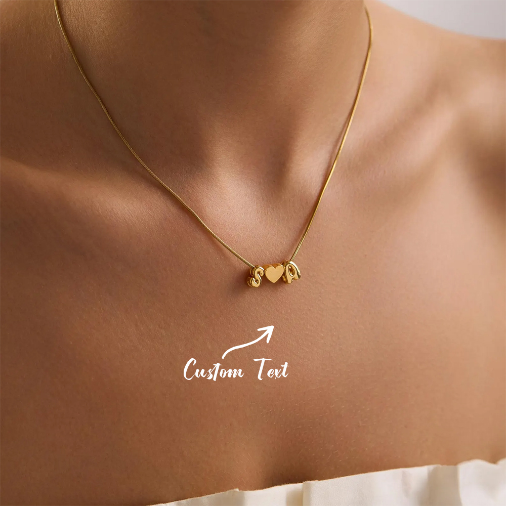 قلادة مخصصة بحرفين أبجديين على - مراجعة Name Necklace Custom وسعره