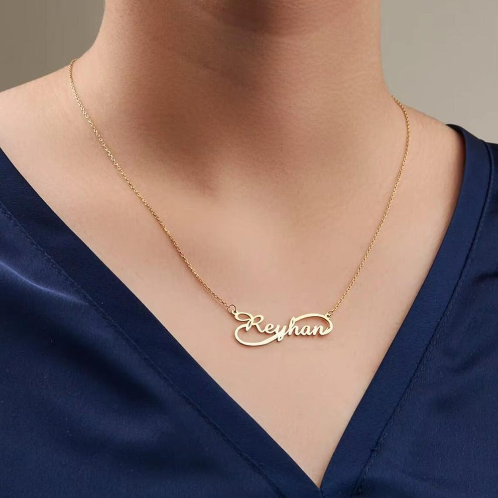 قلادة اسم مخصصة بتصميم لانهائي - مراجعة Birth Flower Necklace وسعره